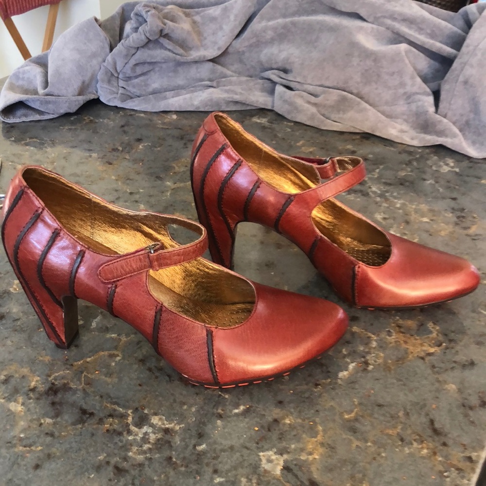 Leather heals